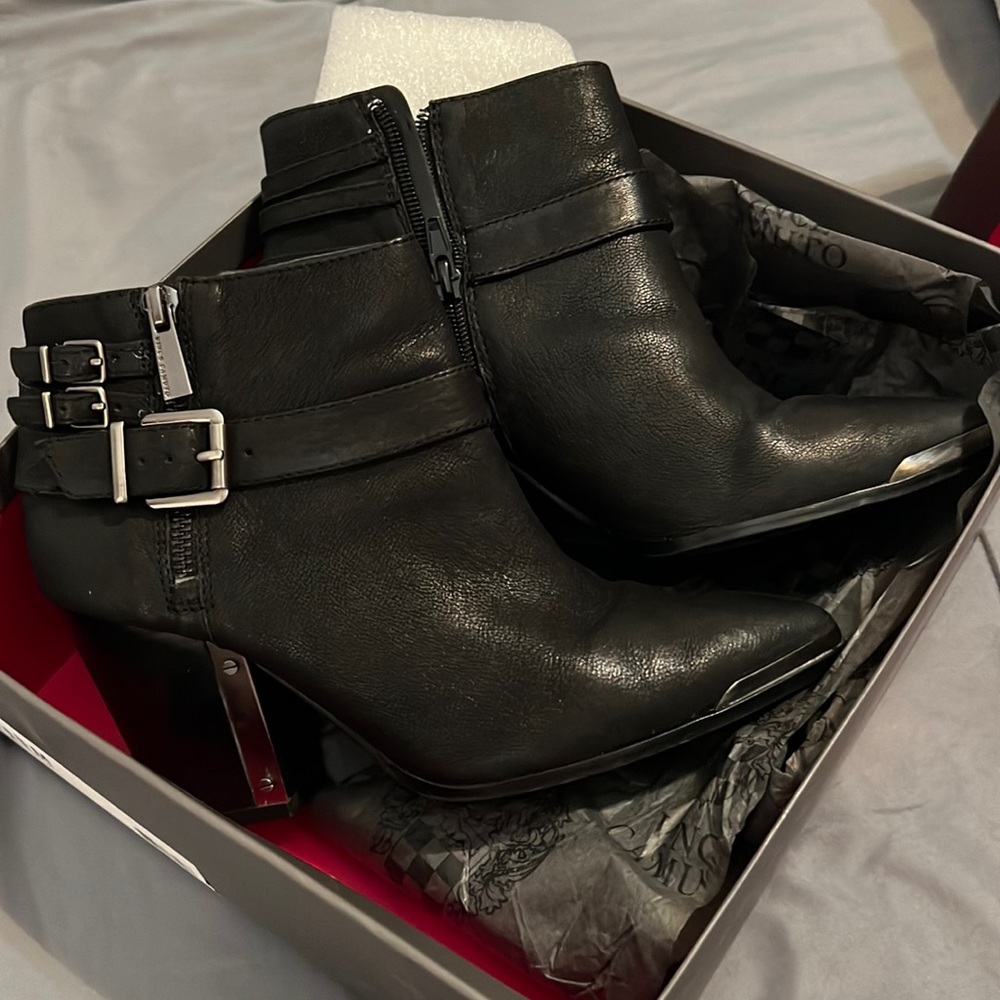 Vince Camuto leather Boots